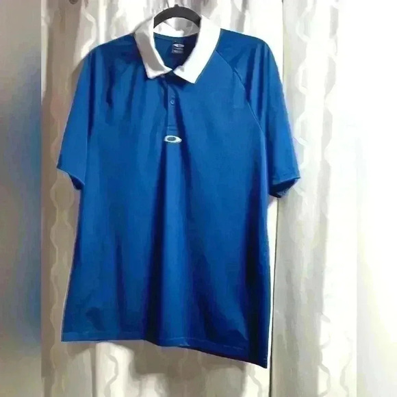 Oakley Short Sleeve polo. Men's size  L - Picture 2 of 6